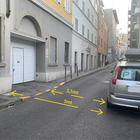 Rifugio Joyce, Comfort A Trieste Con Parcheggio Luaran gambar