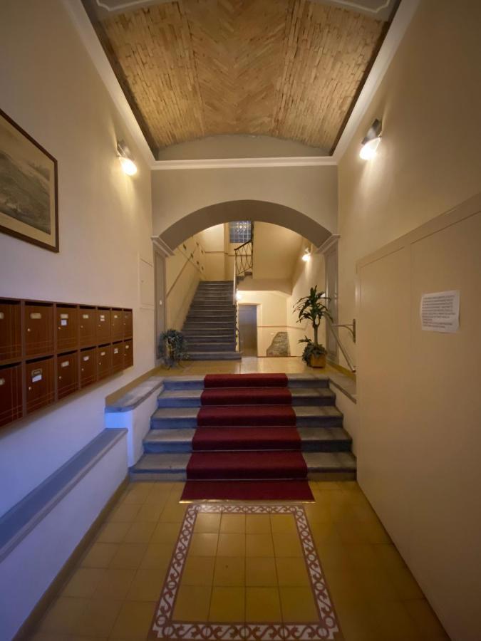 Rifugio Joyce, Comfort A Trieste Con Parcheggio Luaran gambar