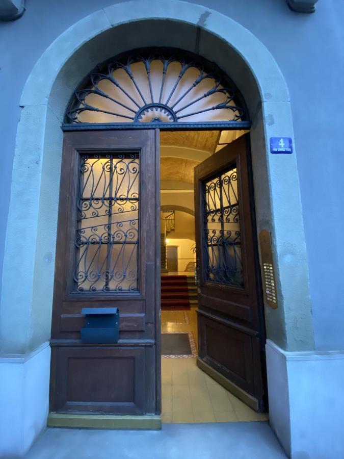 Rifugio Joyce, Comfort A Trieste Con Parcheggio Luaran gambar