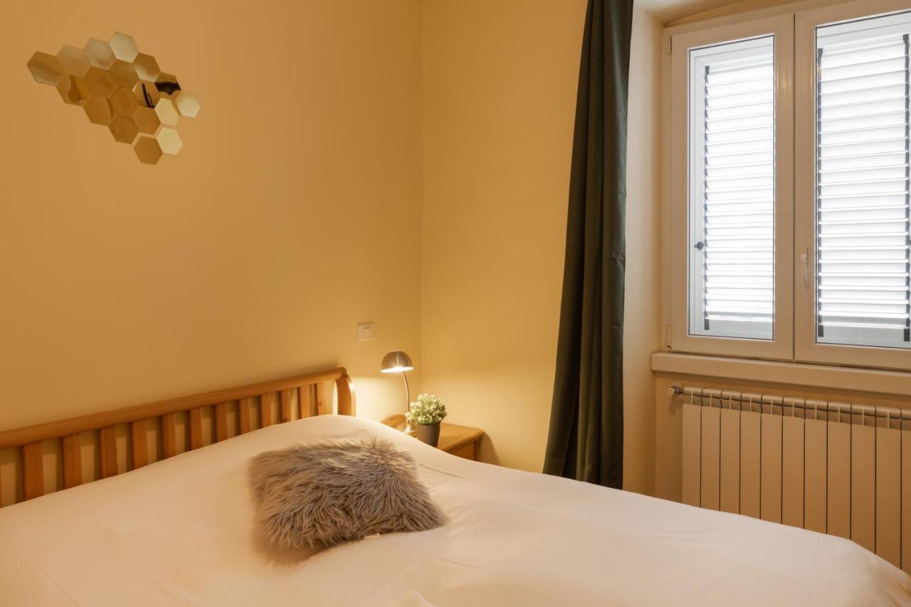 Rifugio Joyce, Comfort A Trieste Con Parcheggio Luaran gambar